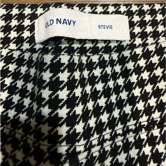 Woman's Old Navy High-Waisted Stevie Houndstooth Zip-Pocket Stretch Pants Size S - Picture 5 of 6